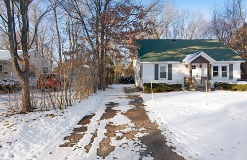 South Burlington Apartment | Cozy Private Suite | Near BTV Airport & UVM