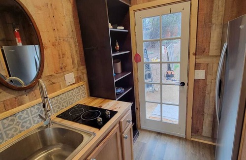 Wildomar Apartment | Charming Private Studio Retreat with Kitchen & Child-Friendly Amenities