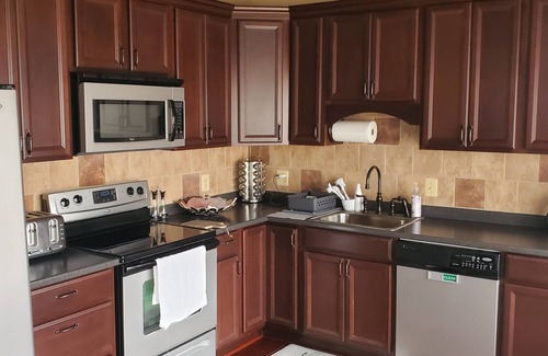 Lake of the Woods House | Charming Property Steps from Lakefront Beach with Pool