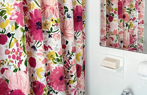 Norwood House | Cozy, Quaint Vintage Style Home
