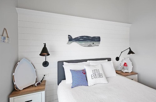 Ottawa House | Charming Cozy Quarters Villa #228 with Pool Access
