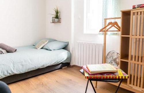 Charmettes - Bellecombe Apartment | Inviting Studio: Calm, Bright Retreat Near Part Dieu