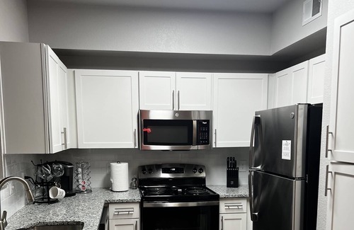 Lewisville Apartment | Cozy quiet apartment in Lewisville w/ study