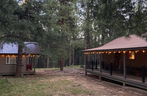 Heber Cabin | Cozy, quiet picturesque cabin in the pines & perfect escape from the heat!