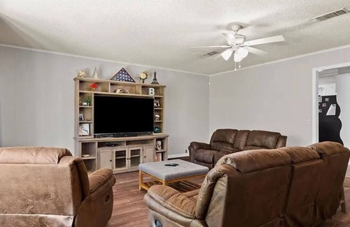 Broken Bow House | Cozy, Quiet Poolside 3BR Retreat in Broken Bow
