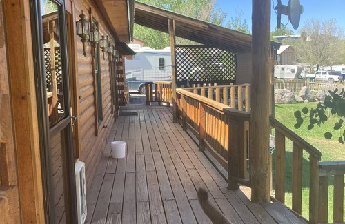 Collbran House | Quaint Log Home with Mountain View & Family-Friendly Amenities