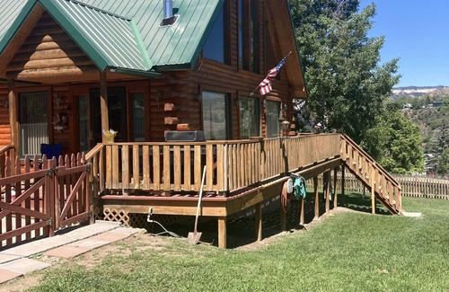 Collbran House | Quaint Log Home with Mountain View & Family-Friendly Amenities