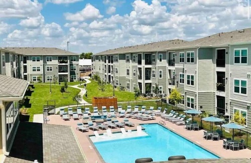 Lazybrook/Timbergrove Apartment | Cozy City Home with Child-Friendly Amenities - 10/10 Rated