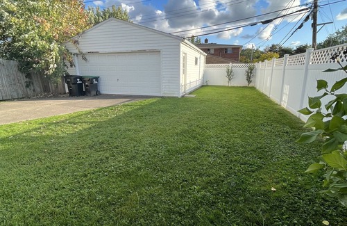 Tonawanda House | Inviting Ranch Retreat Near Buffalo & Niagara Falls