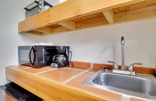 Rancho Viejo Apartment | Charming Rancho Viejo Studio with Kitchen, 29 Mi to Beach