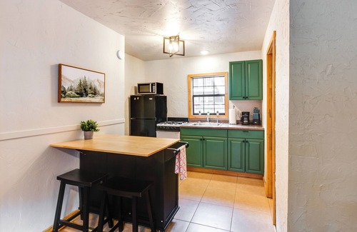 Red River House | Inviting Getaway in Red River - Steps from Main Street