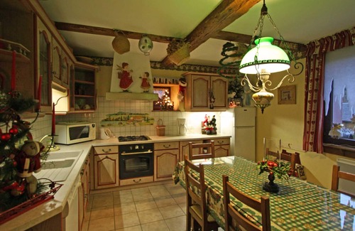 Provencheres-et-Colroy Cottage | Cozy Gite Provenchères-sur-Fave with Spa & Breakfast