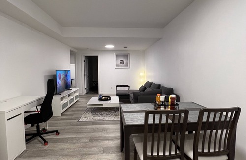 Keith Apartment | Charming Basement Hideaway with Kitchen & Breakfast Included