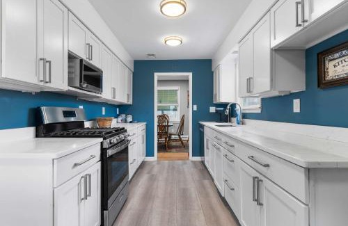 Wheeler House | Cozy Retreat Amidst Serene Nature- A Perfect Getaway