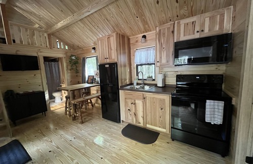 Pulaski Cabin | Family-Friendly Retreat Steps from the Salmon River