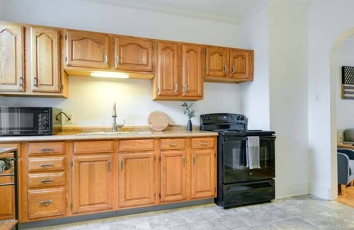 Lancaster House | Inviting Getaway in Downtown Lancaster for Families