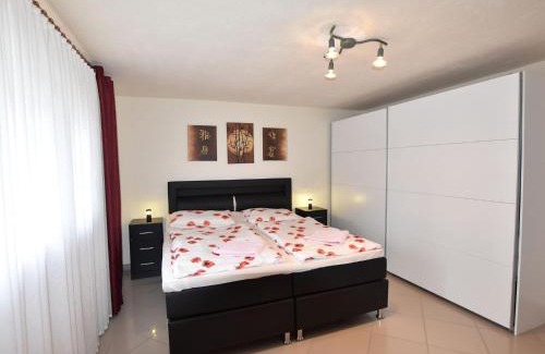 Kroepelin Apartment | Modern Apartment in Kröpelin with Garden & Ocean View