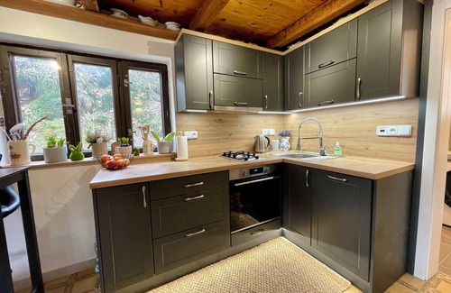 Mladejov Ski Chalet | Cozy Retreat: Explore History, Hiking & Pet-Friendly Stays