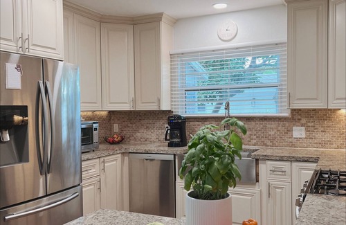 Poiciana Park II Villa | Cozy retreat in downtown West Palm Beach