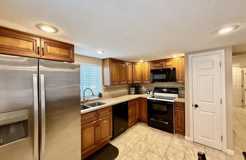 Murray Apartment | Cozy Retreat Near Ski Resorts, Shops & Downtown