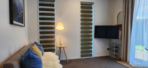 Hamilton Apartment | Inviting Retreat on Serene Street - 4-Star Family Getaway
