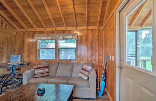 Steinhatchee House | Inviting Retreat Unit 9 with Dock and Screened Porch