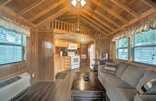 Steinhatchee House | Inviting Retreat Unit 9 with Dock and Screened Porch