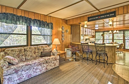 Garrison Cottage | Inviting Retreat with Fire Pit Near Mille Lacs Lake