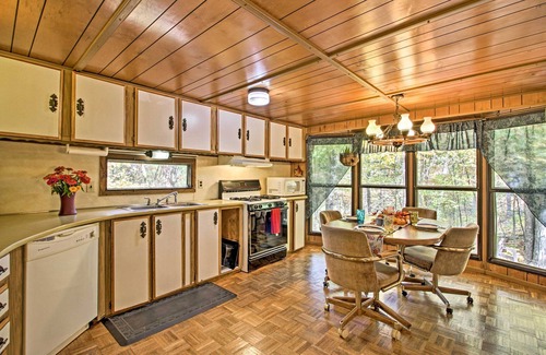 Garrison Cottage | Inviting Retreat with Fire Pit Near Mille Lacs Lake