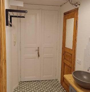 Vrsovice Apartment | Cozy Retro Apartment