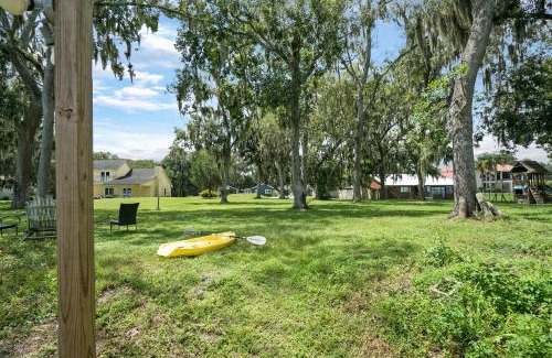 Palatka House | Family-Friendly River Cabin with Dock and Playset
