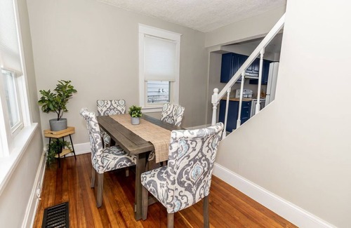 Cincinnati House | Charming Riverfront Bungalow with Spa and Hot Tub Access