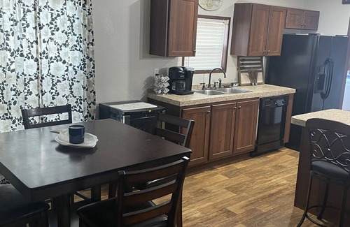 Jasper House | Inviting Riverside Retreat with Family-Friendly Amenities