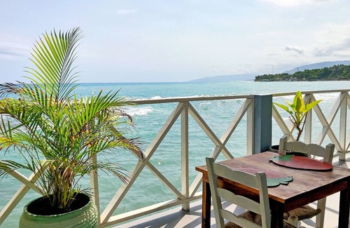 Cotterelle Cottage | Cozy Ocean Room with Pool & Pet-Friendly Amenities