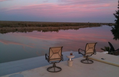 Ejido Cucapah Mayor Villa | Charming Riverfront Retreat with Breakfast & Pet-Friendly Stay