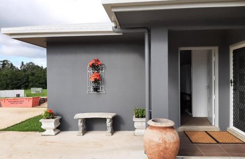 Atherton House | Comfortable Guest Room with Private Entrance & Kitchen