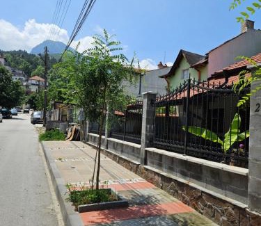 Vratsa Apartment | Charming Rooms in Vratsa with Hot Tub & Pet-Friendly Options