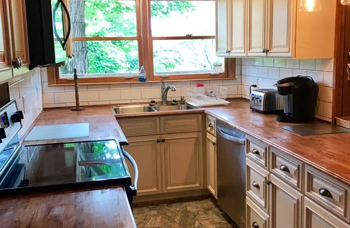Big Creek Cabin | Rustic A Frame on Big Creek - Pet Friendly for Up to 10