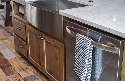 Purcell Cabin | Cozy, Rustic Cabin w/Pool Table, Foosball, & Fast WiFi, South of Norman