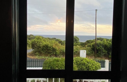 Madalena House | Picturesque Retreat with Ocean View & Spa for Nature Lovers
