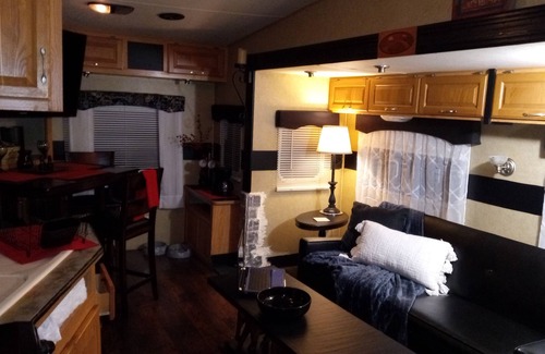 Hochatown House | Inviting RV Retreat in Beautiful Broken Bow, Oklahoma