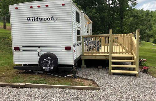 Town of New Haven House | Cozy RV, New River and hiking trails nearby. Peaceful and quiet deer visits freq