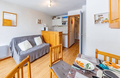 Montgellafrey Apartment | Cozy studio for 4 with balcony, equipped kitchen and TV - Saint-François-Longchamp