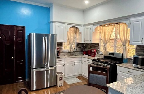 Georgetown Apartment | Serene Retreat Close to City Center - Perfect for Families
