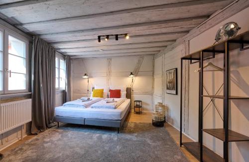 Schwabach Apartment | Modern Schwabach Retreat with Ocean View & Netflix Access
