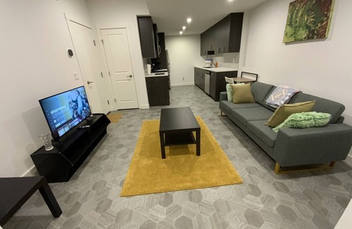 Southeast Calgary Apartment | Inviting SE Apartment with Lake View and Family Amenities