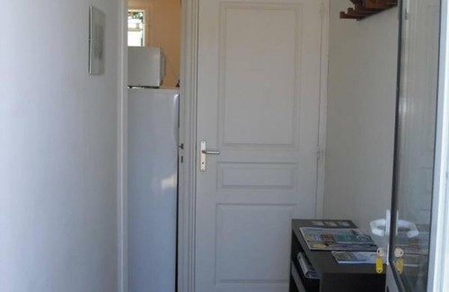 Surtainville Cottage | Cozy Gite Surtainville: Pet-Friendly Retreat with Spa