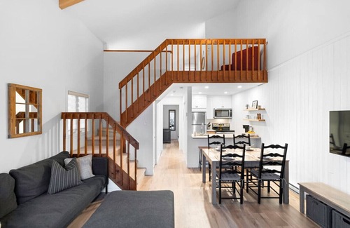 Mont-Tremblant Condo | Charming Condo with Scenic Views of Mont-Tremblant