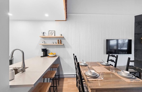 Mont-Tremblant Condo | Charming Condo with Scenic Views of Mont-Tremblant