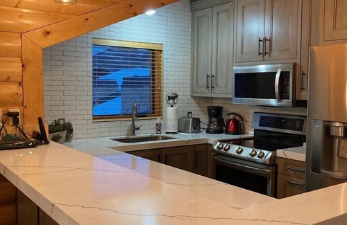 Deer Valley Condo | Elevated Penthouse Chalet with Scenic Mountain Views